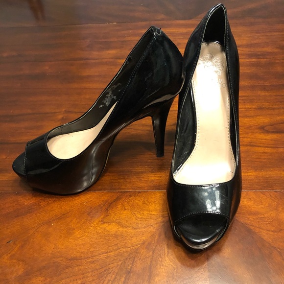 vince camuto black high heels